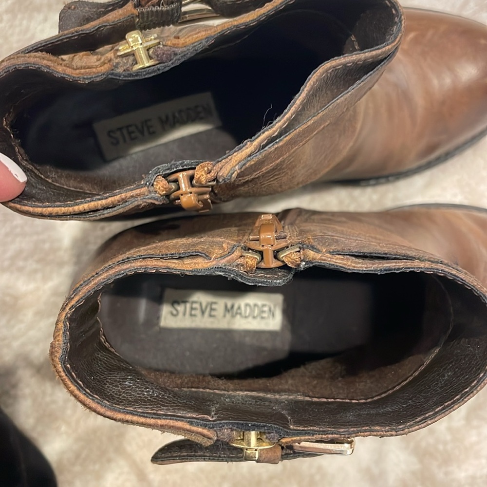 Steve Madden Ankle Booties With Fringe Size 6 - image 2